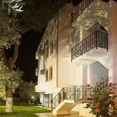Flora & Hotel İznik