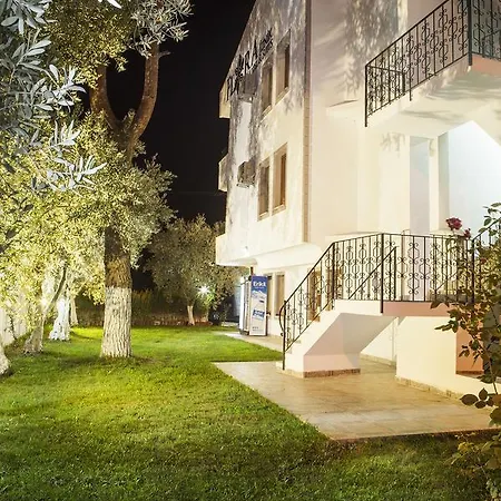 Flora Hotel&suites Otel *
